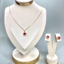 CONJUNTO PEDRA REDONDA (8MM) RUBI C/ ZIRCÔNIAS EM VOLTA