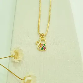 COLAR C/ PINGENTE DE GATINHO C/ ZIRCÔNIAS COLORIDAS CRAVEJADAS