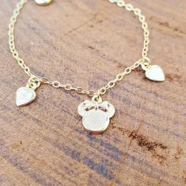 PULSEIRA INFANTIL MINNIE COM CORAÇÕES LATERAIS