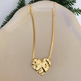 CHOKER MALHA FITA COM CORAÇÃO IRREGULAR