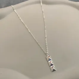 COLAR TRÊS QUADRADOS VERTICAIS PRATA