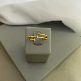 ANEL TRIPLO COM TRÊS ZIRCÔNIAS