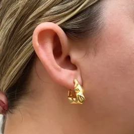 BRINCO ARGOLA QUADRADA ORGÂNICA