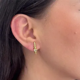 BRINCO CURVO COM CORAÇÕES E ZIRCÔNIA CRISTAL