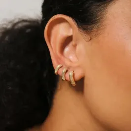 TRIO DE BRINCOS ARGOLAS OVAIS PONTILHADAS