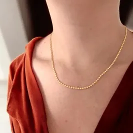 COLAR MINI ESFERAS ACHATADAS