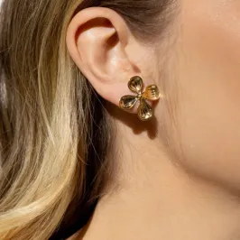 BRINCO FLOR ASSIMÉTRICA