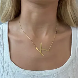 COLAR LETRA K LISA INCLINADA