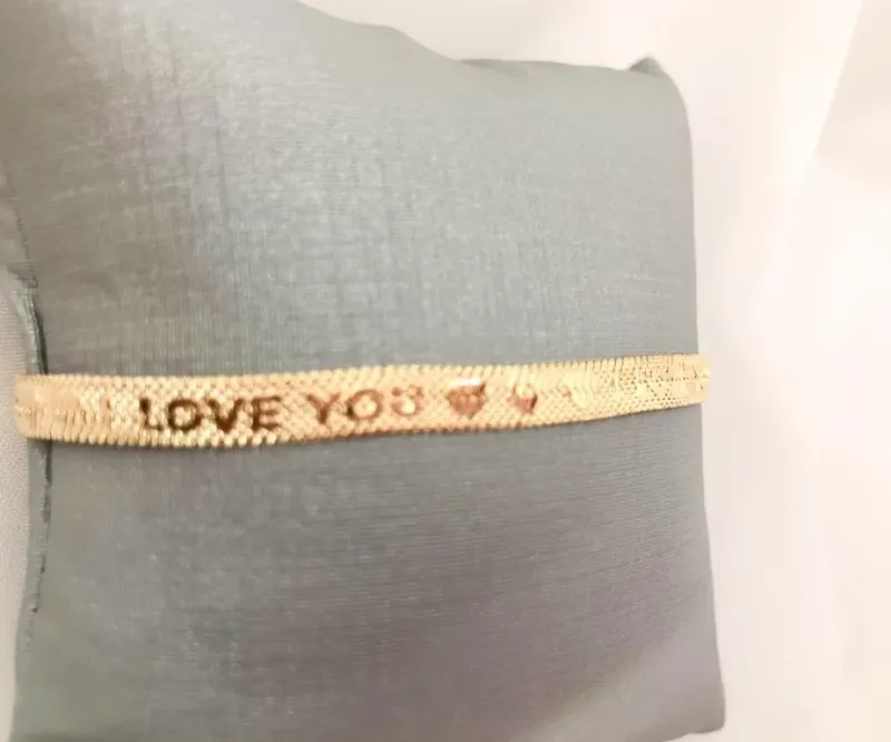 PULSEIRA CORRENTE MALHA C/ ESCRITA LOVE E CORAÇÃO