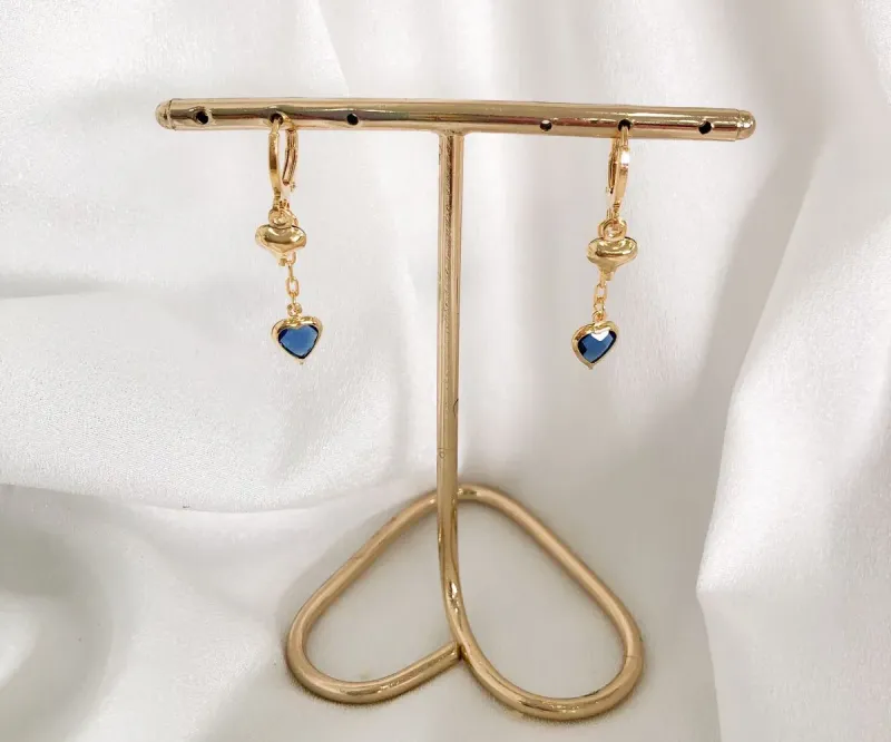 BRINCO ARGOLINHA COM CORAÇÃO LISO E AZUL