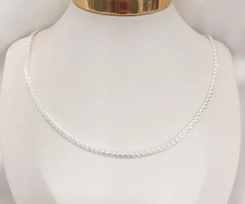 CHOKER TRAMA LISA E COM TEXTURA PRATA