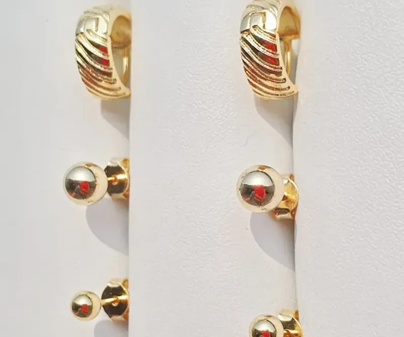 TRIO DE BRINCOS ARGOLINHA TEXTURA ONDULADA E BOLAS P & M