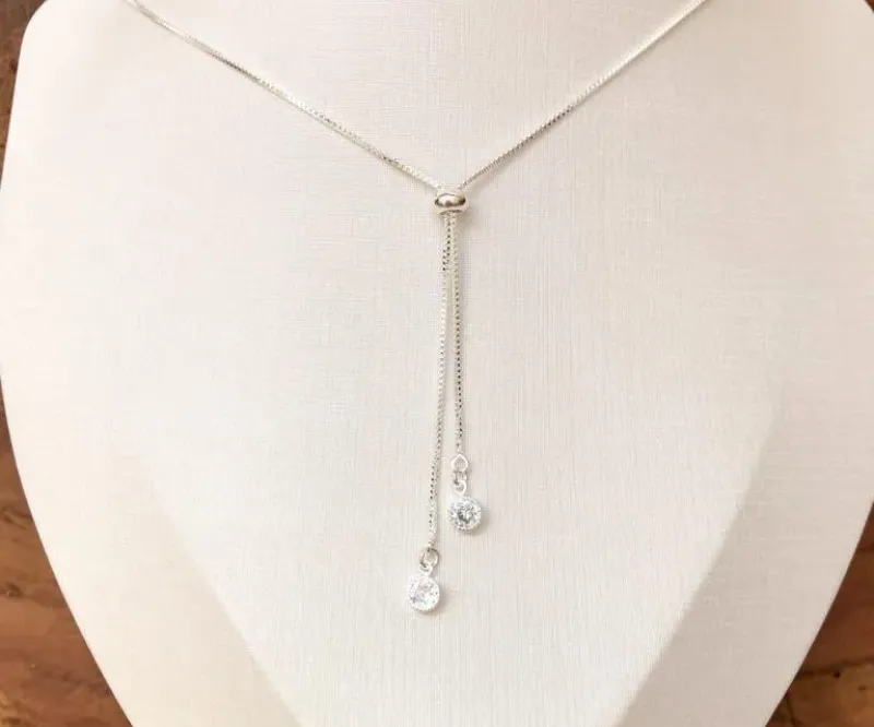 COLAR GRAVATINHA 65cm DUAS ZIRCÔNIAS EMBUTIDAS PRATA