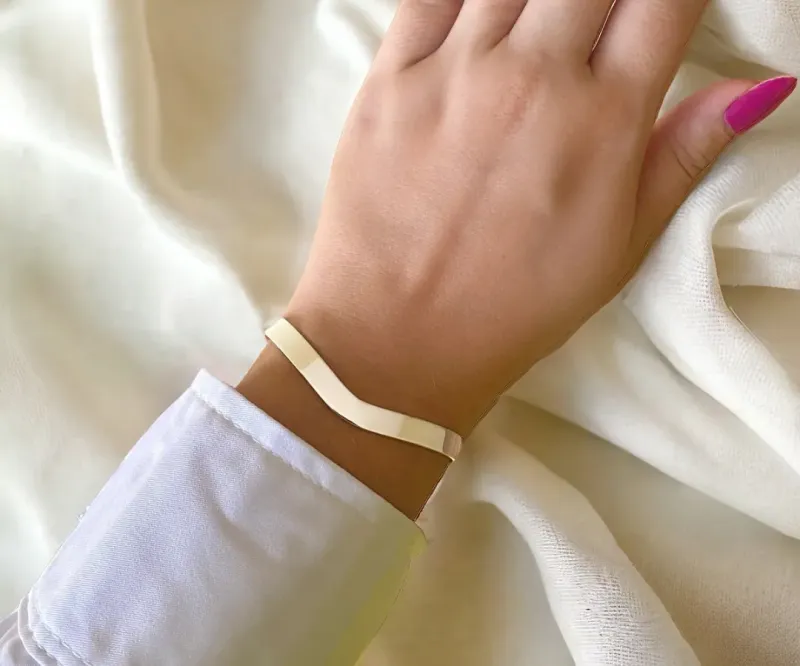 BRACELETE LISO CURVADO PRATA