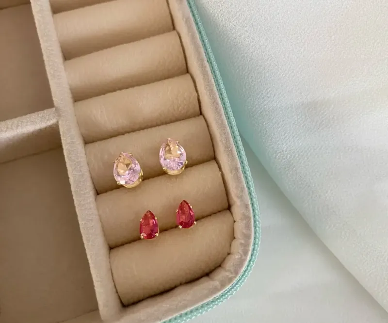 DUO DE BRINCO GOTAS DE ZIRCÔNIA ROSA CLARO E ESCURO