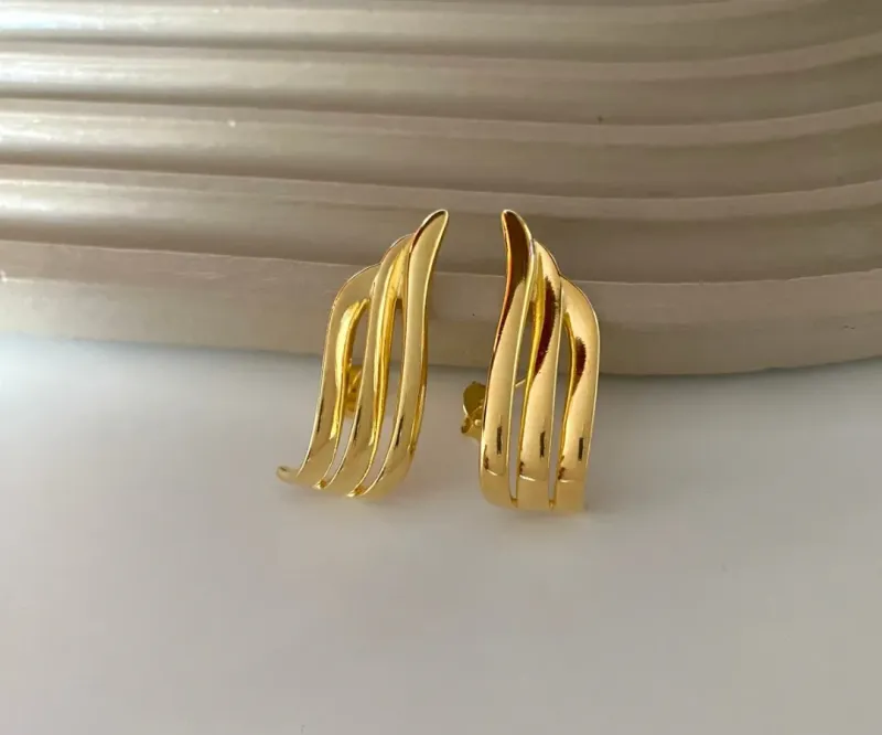 BRINCO TRÊS FIOS ONDULADOS DESIGN EAR HOOK
