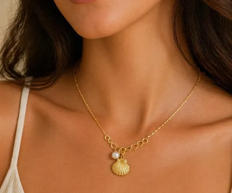CHOKER ELOS CORAÇÕES COM CONCHA E PÉROLA