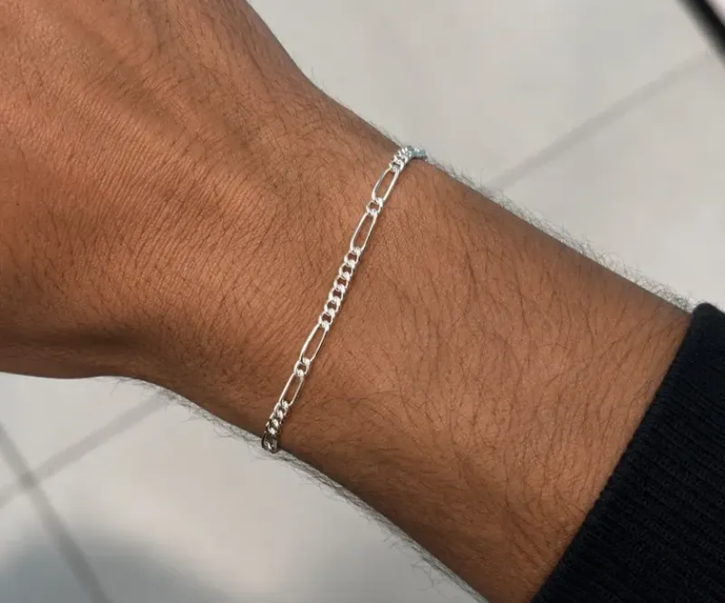 PULSEIRA MASCULINA CORRENTE FÍGARO PRATA COM FECHO GAVETA